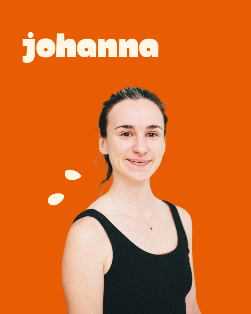 Johanna professeure de yoga renforcement musculaire pilate