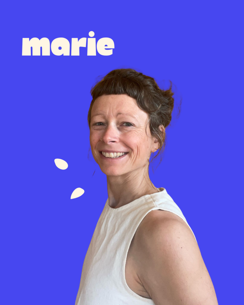 Marie professeure de yoga renforcement musculaire pilate