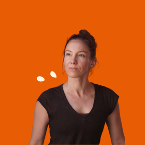 Lucie professeure de yoga renforcement musculaire pilate