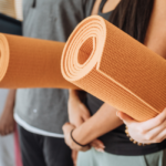 Quel type de yoga choisir ? Tapis de yoga cours de yoga lyon